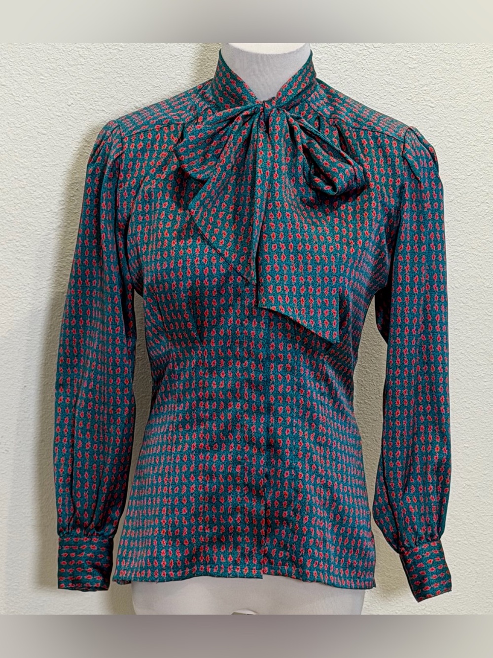 Vintage Oscar de la Renta Collectibles Bow Secretary Blouse Top 6 Shoulder Pads